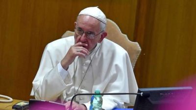 Sinodo sulla famiglia 1 / La lettera dei 13 cardinali è un atto di disturbo. Intanto nei circoli minori “il clima è sereno”