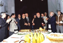 Mons. Cannavò alla festa per il 25° di sacerdozio di don Giovanni Vecchio