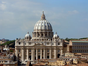 Ai bordi della cronaca / Le macerie e l’anima. La capitale, l’Osservatore Romano e un pensiero di Paolo VI