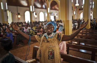 Giubileo / La prima volta di Francesco in Africa. Aprirà la Porta Santa a Bangui, nel tormentato Centrafrica