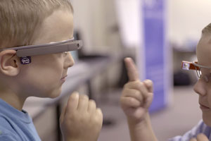 Nuove ricerche / Per i bimbi autistici speranza di relazione dai “Google glass”, occhiali computerizzati