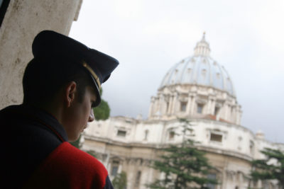 Arresti in Vaticano / Il Papa costruisce il bene, c’è chi lavora per il male: Il cambiamento fa paura