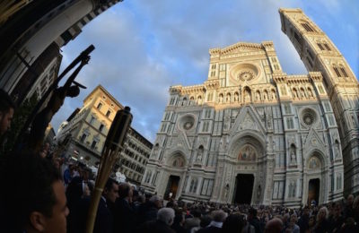 Convegno di Firenze 3 / Mons. Cesare Nosiglia apre i lavori. Nuove vie per l’annuncio del Vangelo