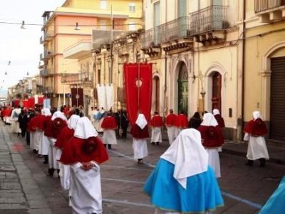 Diocesi / Raduno delle confraternite domenica 22 a Santa Venerina