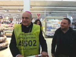 cor 3 Colletta 2015 - In giro per i corridoi dell'IperSimply (1) (461 x 346)