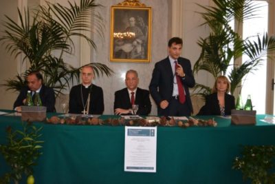 Acireale / Al convegno “Turismo religioso e di relazione in Sicilia” intervengono il vescovo mons.Raspanti e l’ass. regionale Anthony Barbagallo