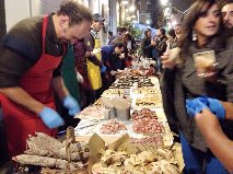 Sapori isolani / Oltre 2000 persone al compleanno di Fud: la Sicilia unita per festeggiare i 3 anni del noto locale siciliano