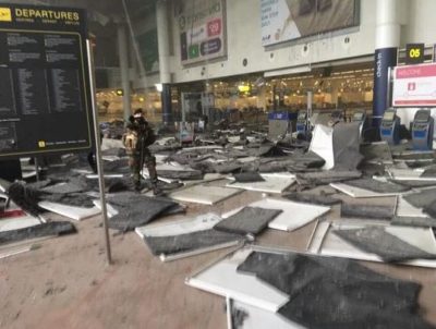 Attentati Bruxelles 2 / Vescovi belgi: “Angoscia e preghiera”. La città è paralizzata, massima allerta in tutta Europa