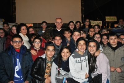 Diocesi / Festosi raduni dei cresimandi ad Acireale e Giarre: “Ricchi di misericordia..ricchi di grazie”