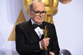 Cinema / Oscar 2016: “standing ovation” per Ennio Morricone, quel personaggio in più che ha reso capolavori film di tutto il mondo