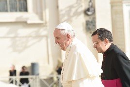 La Domenica del Papa / La luce della Pasqua. Un messaggio da comunicare a quanti incontriamo