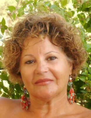 Le interviste di Sicilia Mondo / Angela Argentino dalla Grecia: ” Il popolo greco ha una grande umanità che si fa carico dei problemi dei bisognosi”