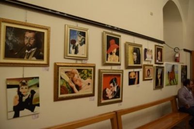 Valverde / Inaugurata al Santuario la mostra “Percorsi d’arte”, 12 i partecipanti soci dell’associazione “A casa di Charlie”