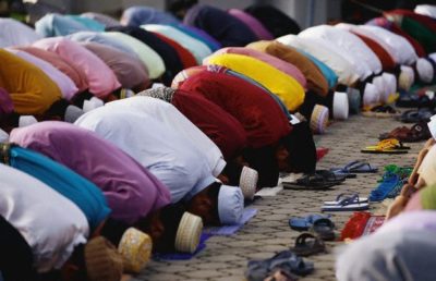 Ramadan / Al via il mese sacro per un milione e 700mila musulmani in Italia. Gli auguri della Chiesa