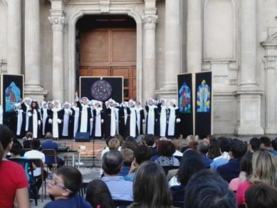 Acireale / Gli alunni della media “Paolo Vasta” entusiasmano con il musical “Sister Act”