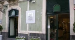 Il prospetto principale della storica pasticceria Costarelli, sede dell'omonima associazione