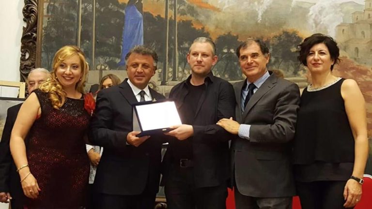 Zafferana Etnea / Terza edizione del premio internazionale Sciuti: conferito il riconoscimento al pittore russo Alexander Timofeev