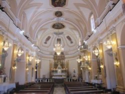 linterno-della-chiesa