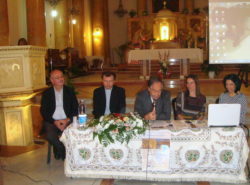 Un momento della presentazione. Da sinistra: p. Pulvirenti, p. Mammino, G. Vecchio, L. Franzone, G. Spina