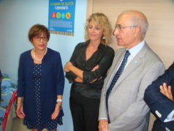 Un momento dell'inaugurazione. Da sinistra: la dott.ssa Lanteri, l'assessore D'Anna e il presidente dell'Unicef Lorefice