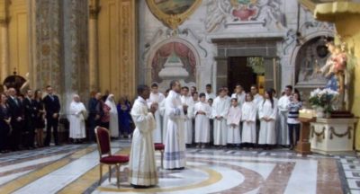 Diocesi / I seminaristi Arturo Grasso e Ludger Rakotonirina diaconi per le mani del vescovo Raspanti
