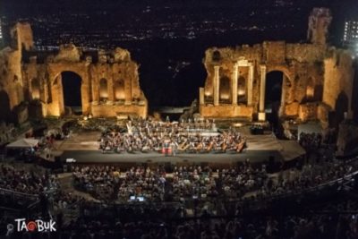 Taormina / Dal 24 al 28 giugno”Taobuk”, festival internazionale del libro sul tema “Padri & Figli”