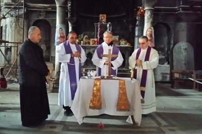 Iraq / L’Isis profana chiese, cimiteri e immagini della Madonna. Il Calvario dei cristiani della Piana di Ninive