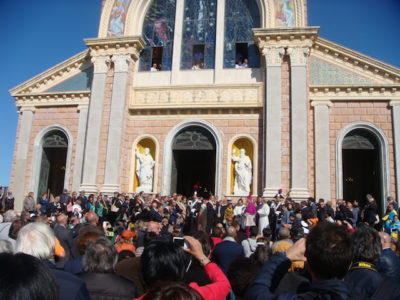 Ordinazione di Mons. Giombanco – 1 / A Tindari la solenne cerimonia e l’insediamento come Vescovo di Patti. Ricco di gesti simbolici il rito di consacrazione