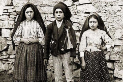 Santa Sede / Presto santi i pastorelli di Fatima Francesco e Giacinta Marto. E procede la causa di beatificazione dell’altra veggente Maria Lúcia