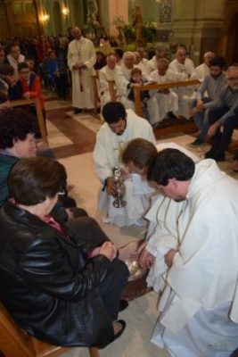 Valverde / Giovedì e Venerdì Santo intense giornate in Santuario. Alla via Crucis partecipano attivamente anche i giovani di “Insieme è bello”