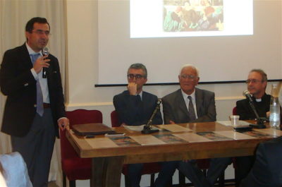 Acireale / Le “prove” della Risurrezione di Cristo illustrate al Costarelli. La Sacra Sindone elemento fondamentale