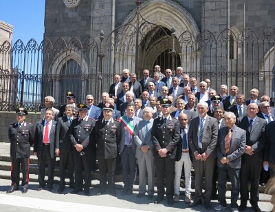 Randazzo / Si rivedono per una festa in famiglia, 38 anni dopo, i carabinieri partecipanti al 75° corso per allievi ausiliari di Campobasso