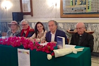 Acireale / L’antologia di Maria Pia Risa “Poesie preghiere da San Francesco ad oggi” presentata al “San Michele” in occasione della rinascita dell’Uciim