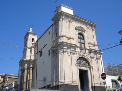 Dante nelle chiese di Acireale – 1 / Presentazione ufficiale in vescovado dell’originale “Lectura Dantis” nel contesto barocco acese. Si comincia il 7 luglio al Suffragio