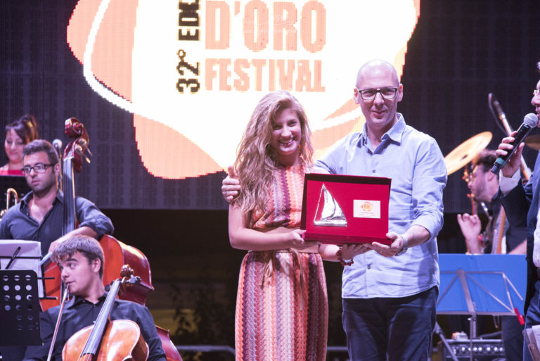 Stazzo / Gaia Gemmellaro si aggiudica il primo posto alla XXXII edizione del festival della canzone “Vela d’oro”