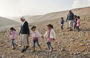 Solidarietà / 8 x mille alla Chiesa cattolica: interventi in Terra Santa e in Albania con le nostre firme