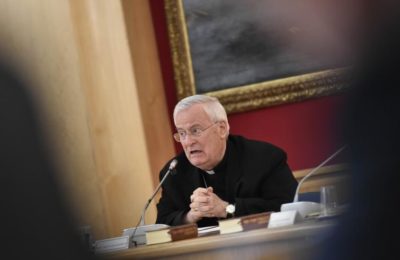 Consiglio permanente / Cardinale Bassetti: servono i cattolici per “rammendare il tessuto sociale dell’Italia”