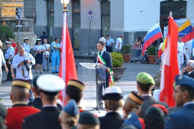 Scherma 2 / Acireale: con una solenne cerimonia in piazza Duomo inaugurati i campionati mondiali militari