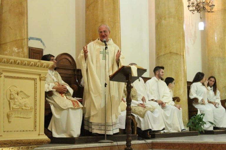 Diocesi / Nel “Pellegrinaggio della memoria” il parroco di Santa Maria Ammalati don Marcello Pulvirenti descrive i suoi 25 anni di sacerdozio