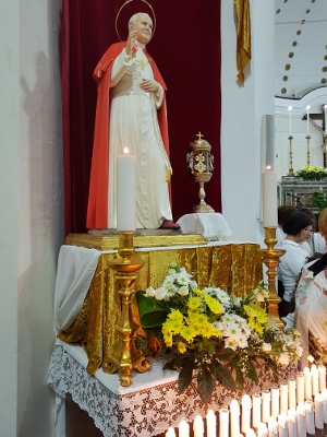 Ramacca / Intensi momenti di riflessione collettiva sulla reliquie di San Giovanni Paolo II