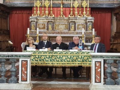 Scaffale / Presentato ad Aci S. Filippo libro su Ratzinger- Papa Benedetto XVI, di Buonanno e Caruso