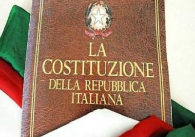 Catania / Incontro dell’Ucsi catanese per conoscere la Carta costituzionale esposta al Castello Ursino