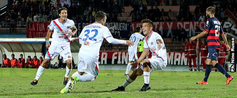 Calcio Catania / Domato anche il Cosenza. Quarta vittoria per i rossazzurri