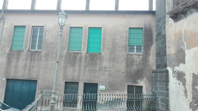 Diocesi / Il 19 novembre riparte il centro accoglienza di Aci Sant’Antonio. Un riparo e un pasto caldo per quindici senza fissa dimora