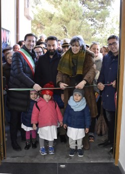 Belpasso / Inaugurato il nuovo plesso scolastico di via Berlinguer. Il sindaco Caputo: “Combattiamo la cattiva abitudine di affittare strutture private”
