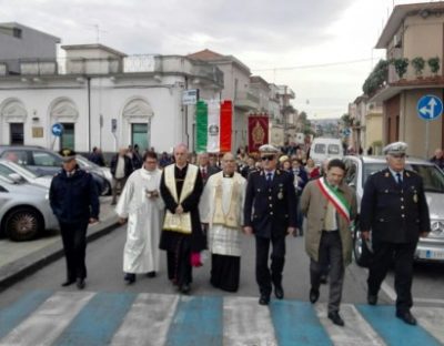 Diocesi / Il vescovo Raspanti all’annuale raduno delle Confraternite di Mascali: “Concentrato e deposito di tradizioni e cultura”