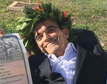 Società / A Cagliari Cristian Martis, studente disabile, si laurea in Ingegneria elettronica “parlando con gli occhi”