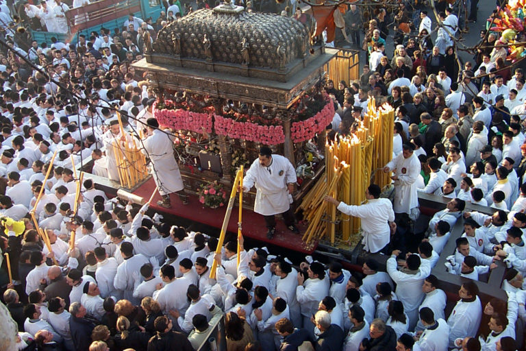 Tv 2000 / Due giorni a Catania per la Festa di Sant’Agata. Dirette della Messa dell’Aurora e del Pontificale presieduto dal cardinale Bassetti