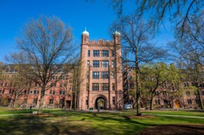 Università / A Yale record di iscritti al corso di “Psicologia e buona vita” che insegna come essere felici