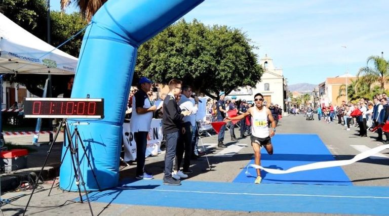 Sport / Presentata a Riposto la 7° Maratonina Blu Jonio